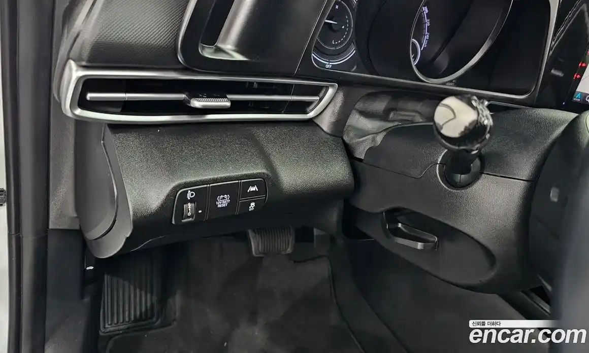 Hyundai Avante 2023 1.6 Автомат в Москве № 114613, фото 17