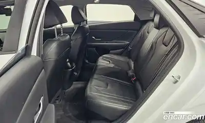 Hyundai Avante 2023 1.6 Автомат в Москве № 114613, миниатюра 8