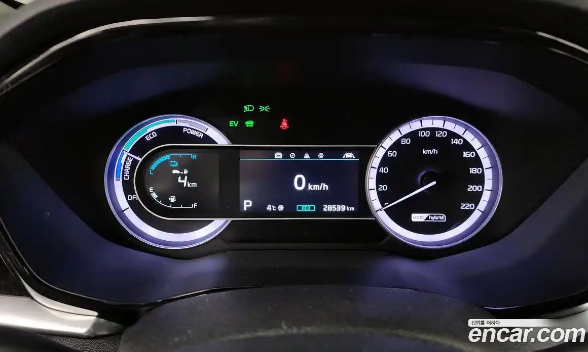 Kia Niro 2020 1.6 Автомат в Москве № 121108, фото 19