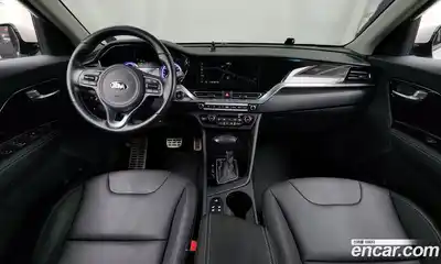 Kia Niro 2020 1.6 Автомат в Москве № 121108, миниатюра 3