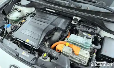 Kia Niro 2020 1.6 Автомат в Москве № 121108, миниатюра 7