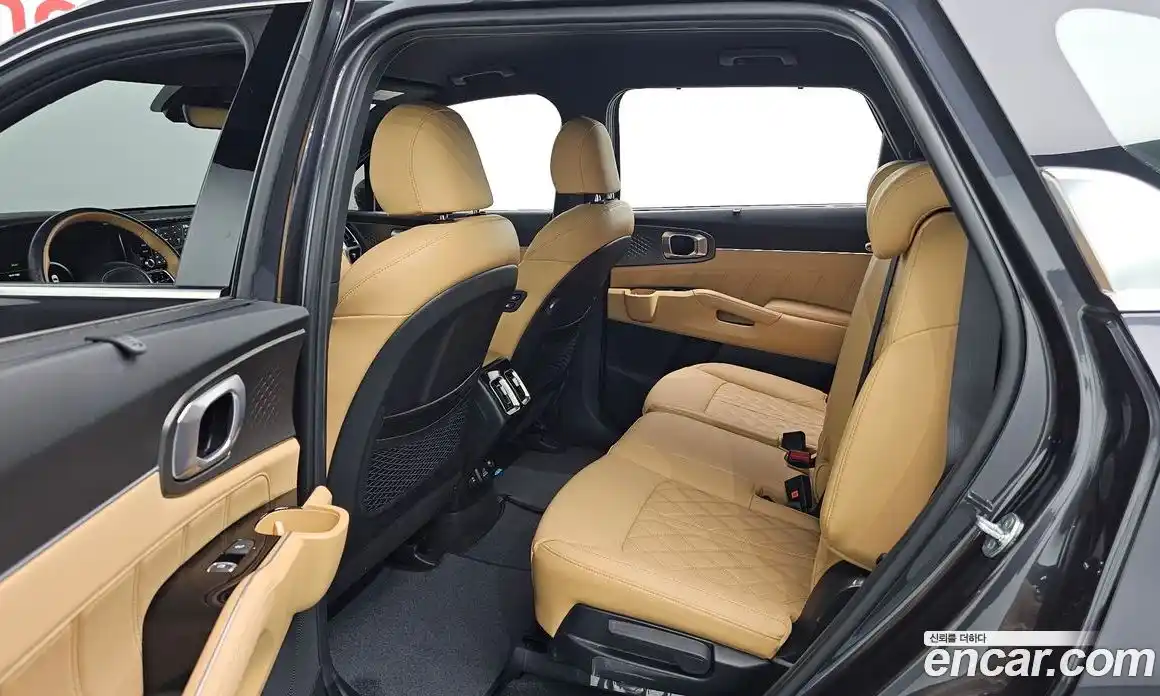 Kia Sorento 2023 1.6 Автомат в Москве № 121621, фото 12