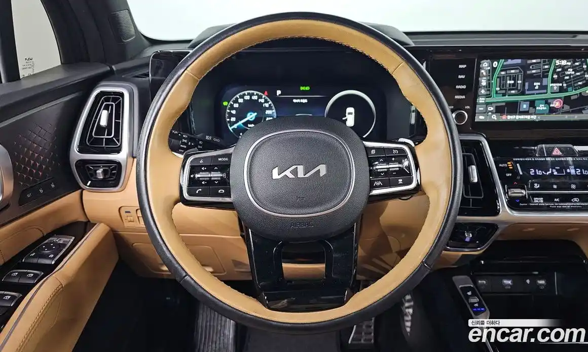 Kia Sorento 2023 1.6 Автомат в Москве № 121621, фото 13