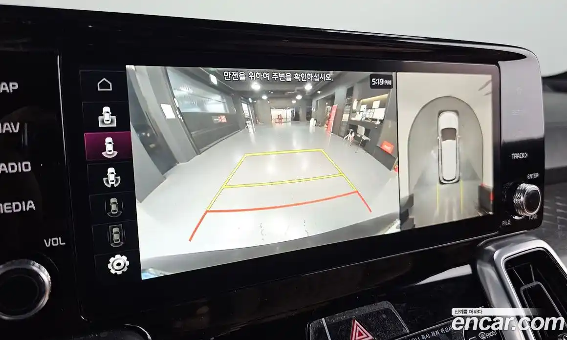 Kia Sorento 2023 1.6 Автомат в Москве № 121621, фото 16