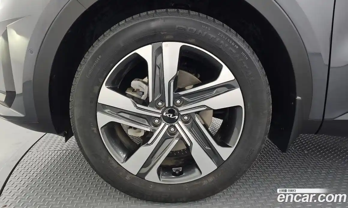 Kia Sorento 2023 1.6 Автомат в Москве № 121621, фото 5