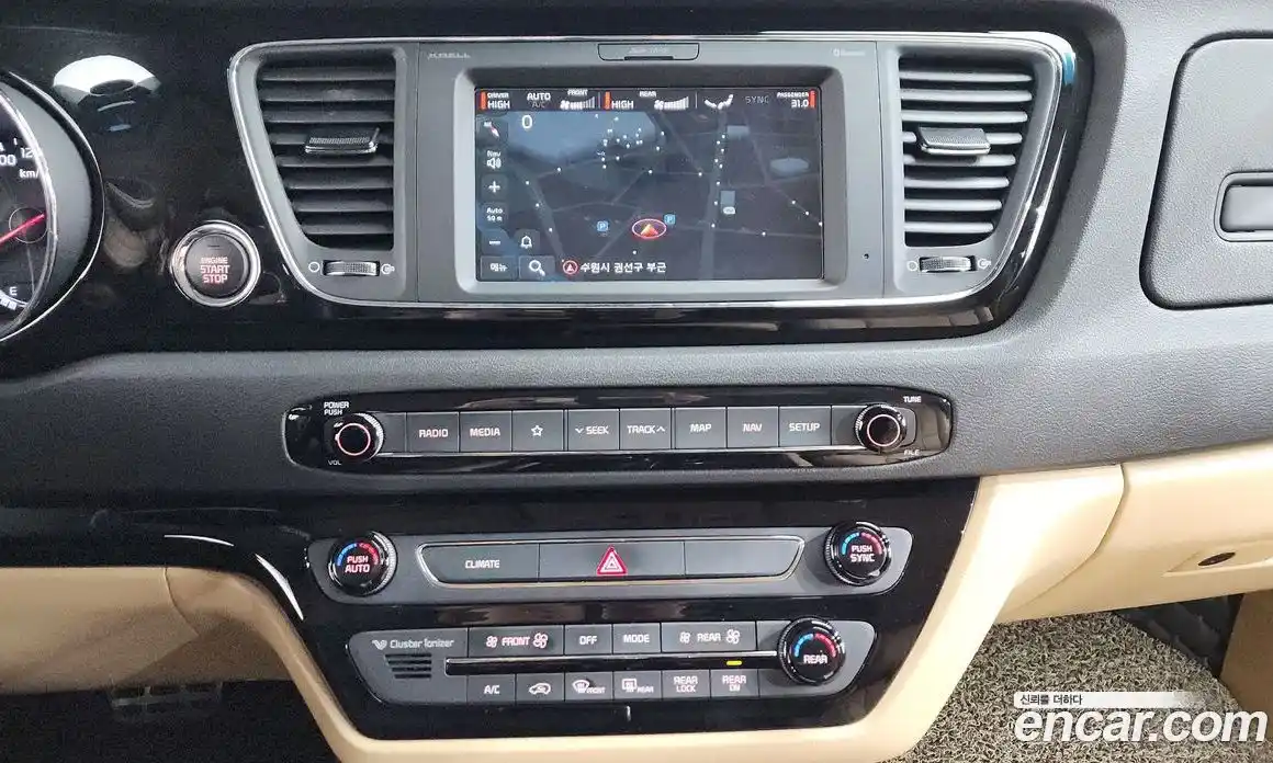 Kia Canival 2019 2.2 Автомат в Москве № 121937, фото 3