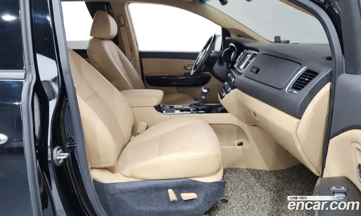 Kia Canival 2019 2.2 Автомат в Москве № 121937, фото 7