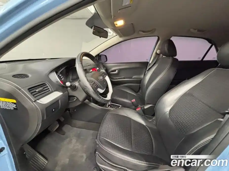 Kia Morning 2016 1.0 Автомат в Москве № 124267, фото 13