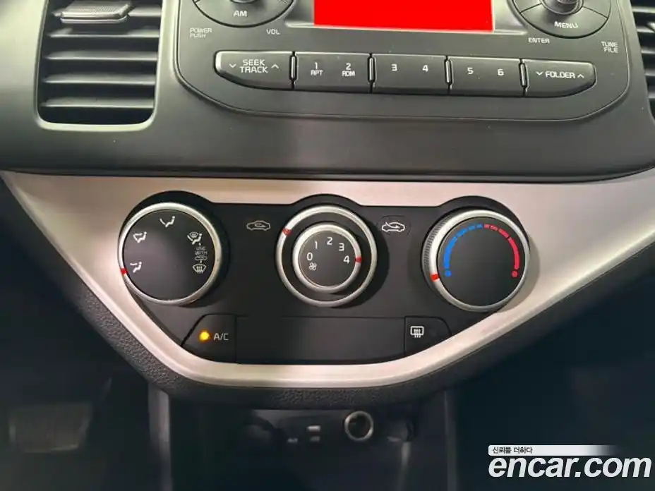 Kia Morning 2016 1.0 Автомат в Москве № 124267, фото 9