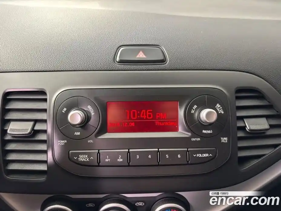 Kia Morning 2016 1.0 Автомат в Москве № 124267, фото 10