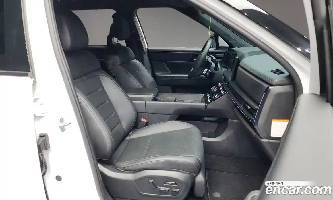 Hyundai Santa Fe 2024 1.6 Автомат в Москве № 124783, фото 10