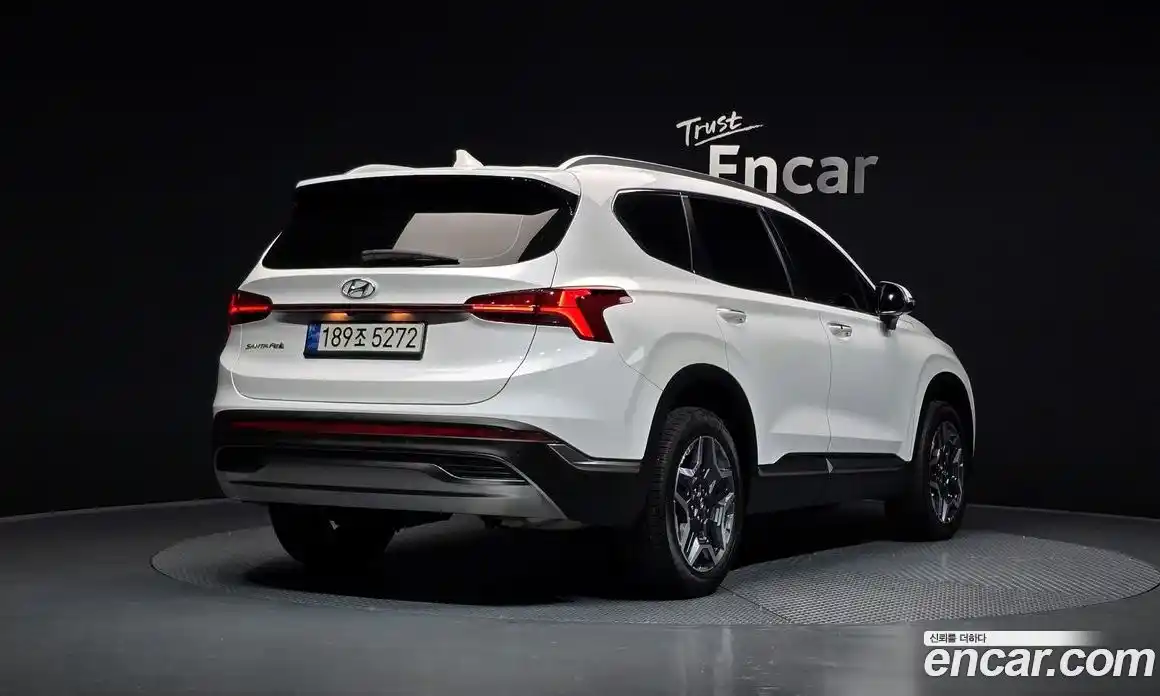 Hyundai Santa Fe 2023 1.6 Автомат в Москве № 126342, фото 19