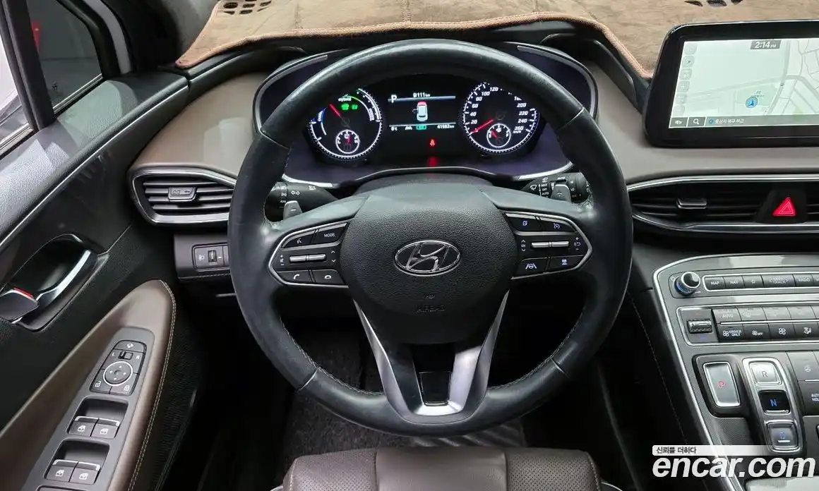 Hyundai Santa Fe 2023 1.6 Автомат в Москве № 126342, фото 3