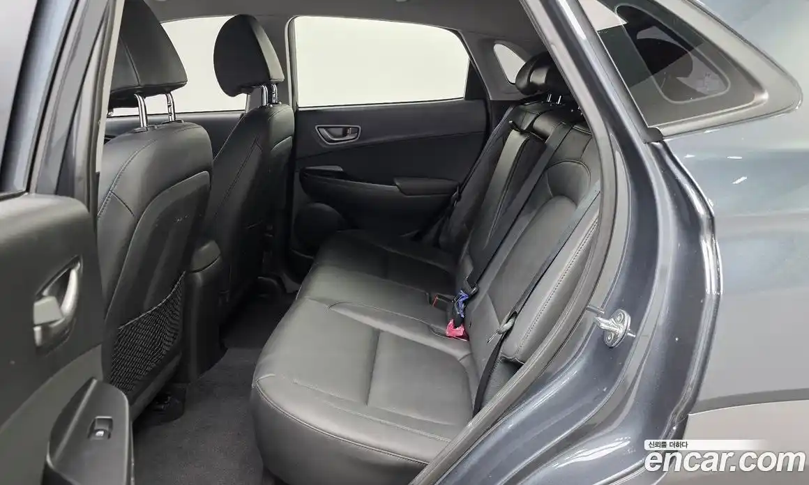 Hyundai Kona 2019 0.2 Автомат в Москве № 126486, фото 13