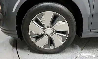 Hyundai Kona 2019 0.2 Автомат в Москве № 126486, миниатюра 7