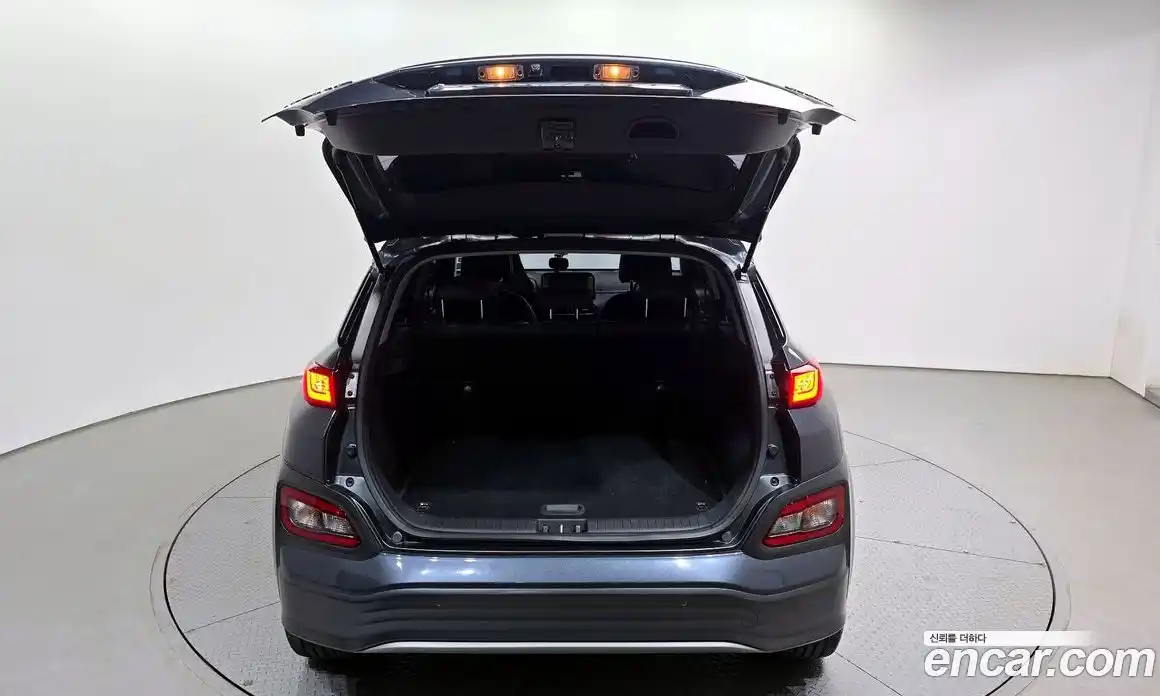 Hyundai Kona 2019 0.2 Автомат в Москве № 126486, фото 10