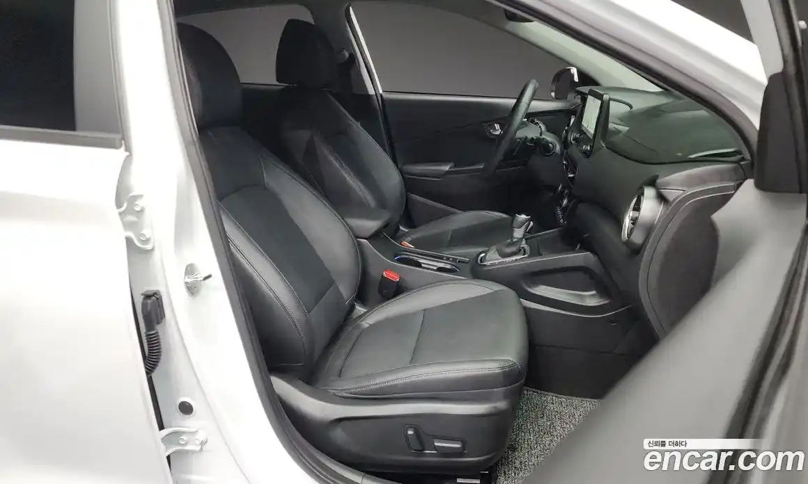 Hyundai Kona 2023 1.6 Автомат в Москве № 126748, фото 12