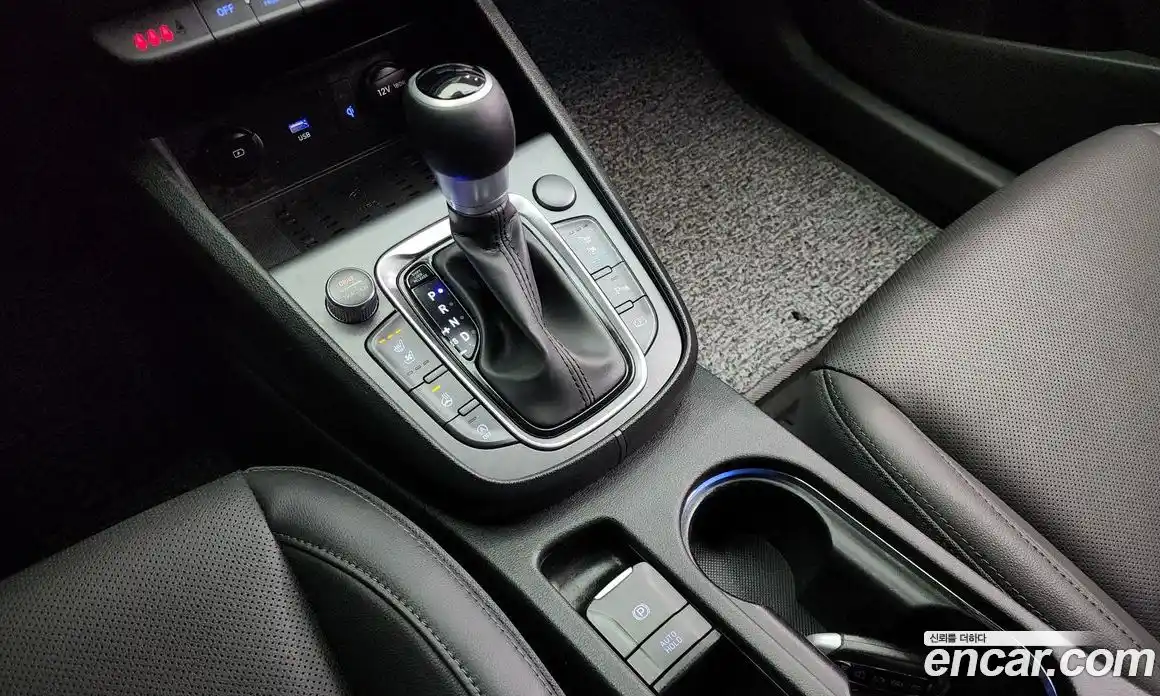 Hyundai Kona 2023 1.6 Автомат в Москве № 126748, фото 6