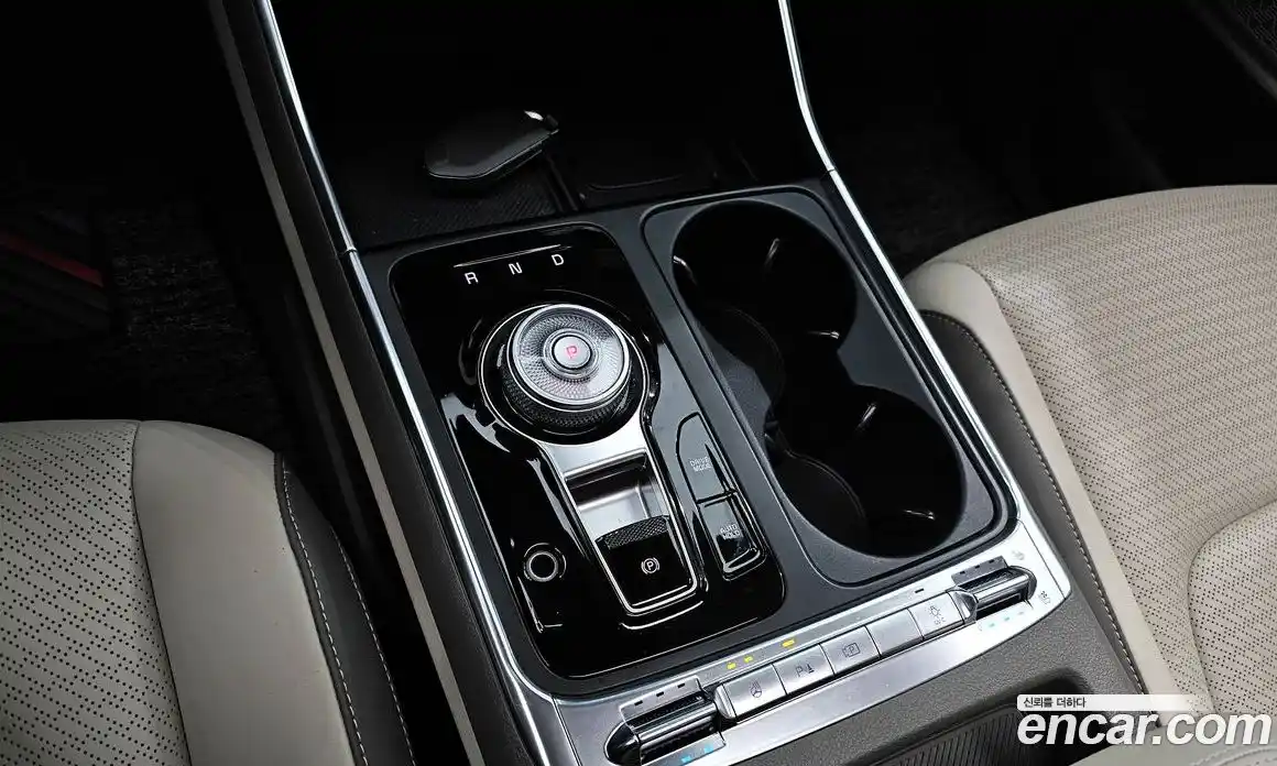 Kia Canival 2024 3.5 Автомат в Москве № 132565, фото 9