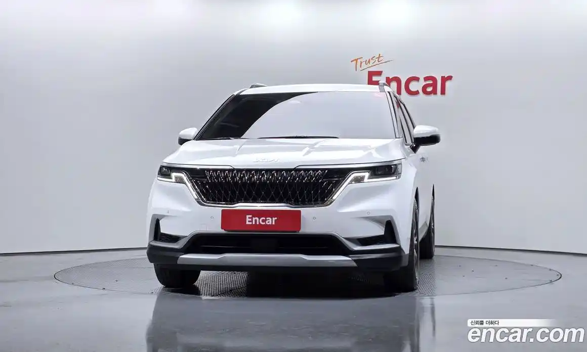 Kia Canival 2023 3.5 Автомат в Москве № 132943, фото 11