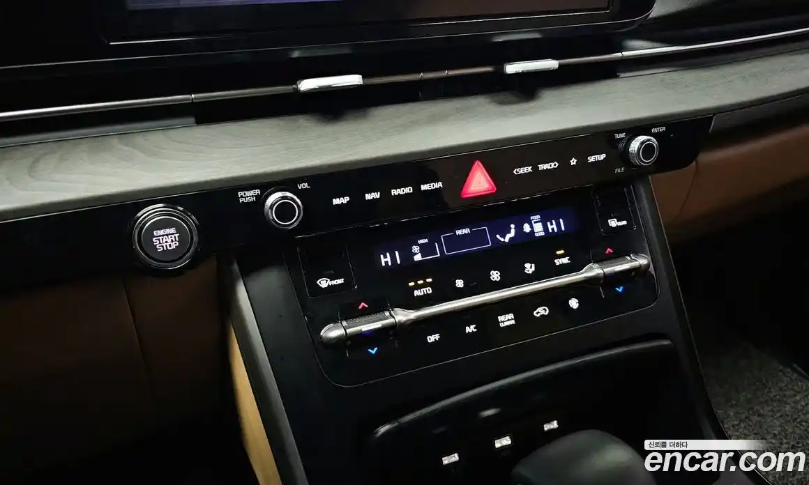 Kia Canival 2023 3.5 Автомат в Москве № 132943, фото 13