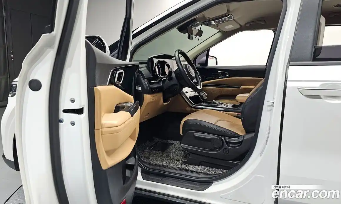 Kia Canival 2023 3.5 Автомат в Москве № 132943, фото 15