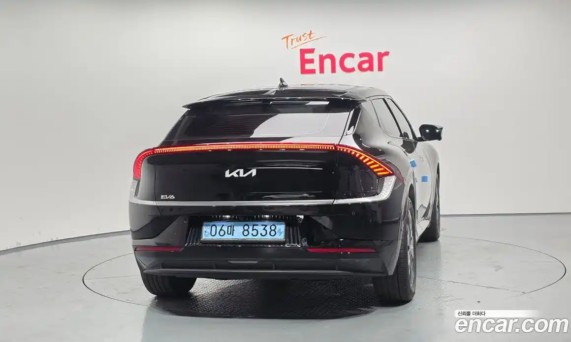 Kia EV6 2023 0.1 Автомат в Москве № 133427, фото 4