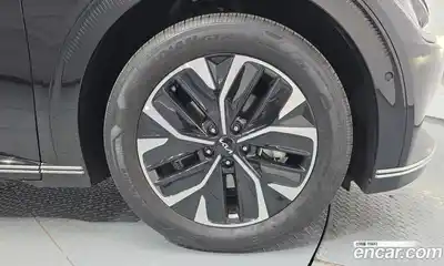 Kia EV6 2023 0.1 Автомат в Москве № 133427, миниатюра 5