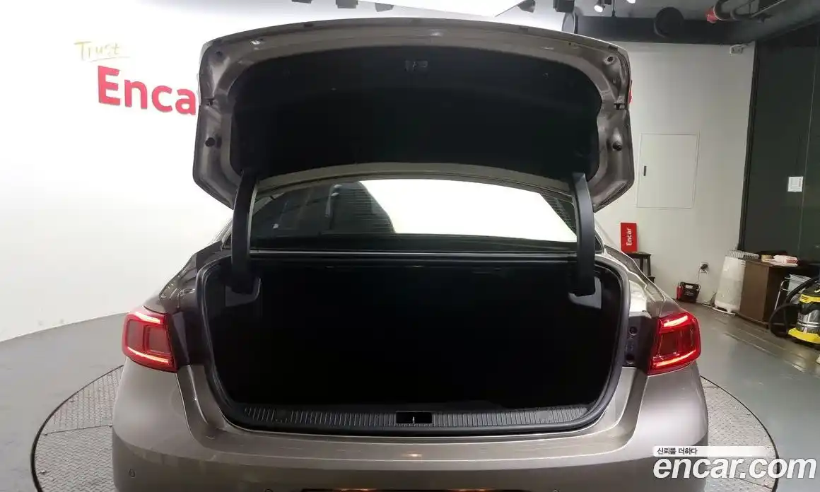 Renault SM6 2016 2.0 Автомат в Москве № 137576, фото 13