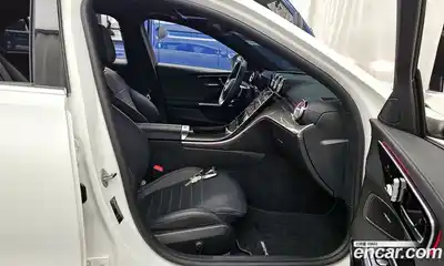 Mercedes-Benz C-Class 2023 2.0 Автомат в Москве № 143376, миниатюра 2