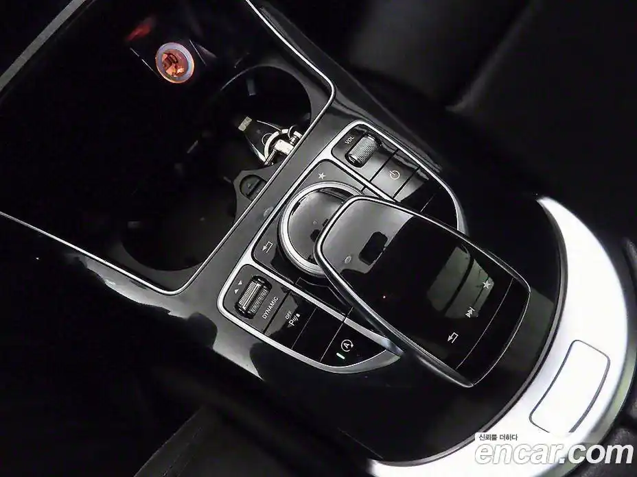 Mercedes-Benz C-Class 2018 1.6 Автомат в Москве № 143805, фото 12