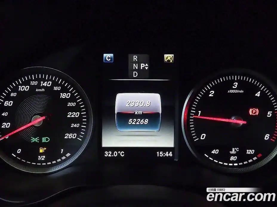 Mercedes-Benz C-Class 2018 1.6 Автомат в Москве № 143805, фото 9