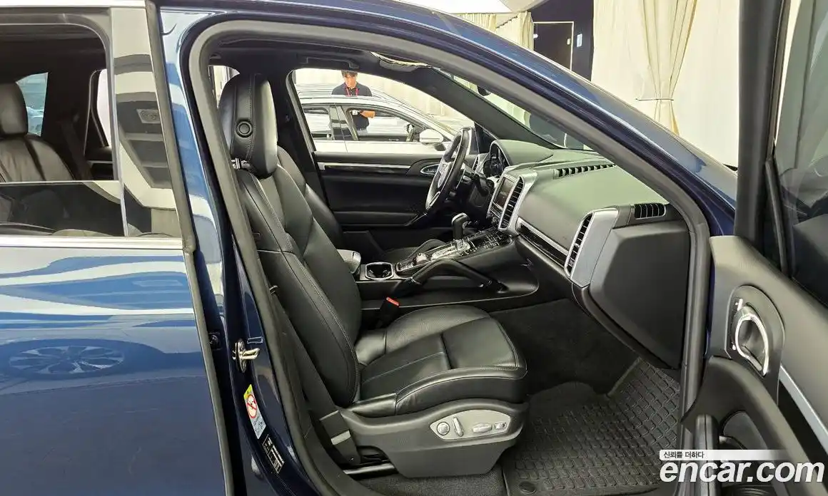 Porsche Cayenne 2014 4.1 Автомат в Москве № 147732, фото 17