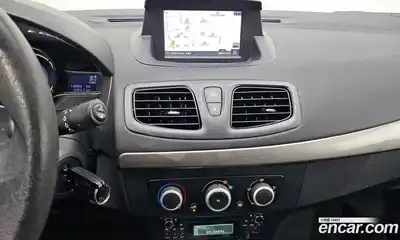 Renault SM3 2013 1.6 Автомат в Москве № 148444, миниатюра 11