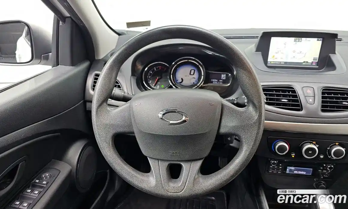 Renault SM3 2013 1.6 Автомат в Москве № 148444, фото 14