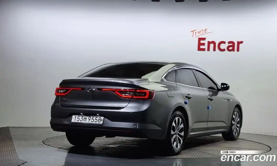 Renault SM6 2022 2.0 Автомат в Москве № 149797, фото 19