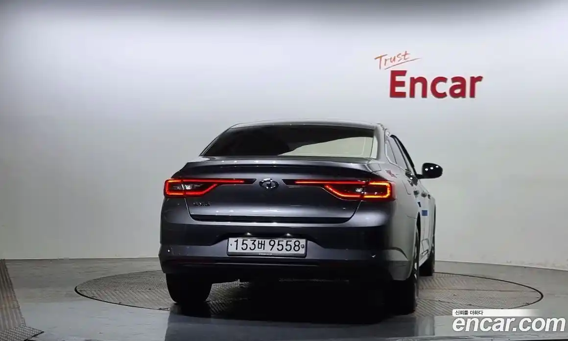 Renault SM6 2022 2.0 Автомат в Москве № 149797, фото 9