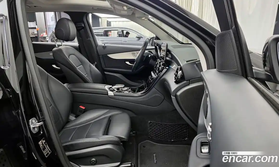 Mercedes-Benz GLC-Class 2019 2.0 Автомат в Москве № 149914, фото 18