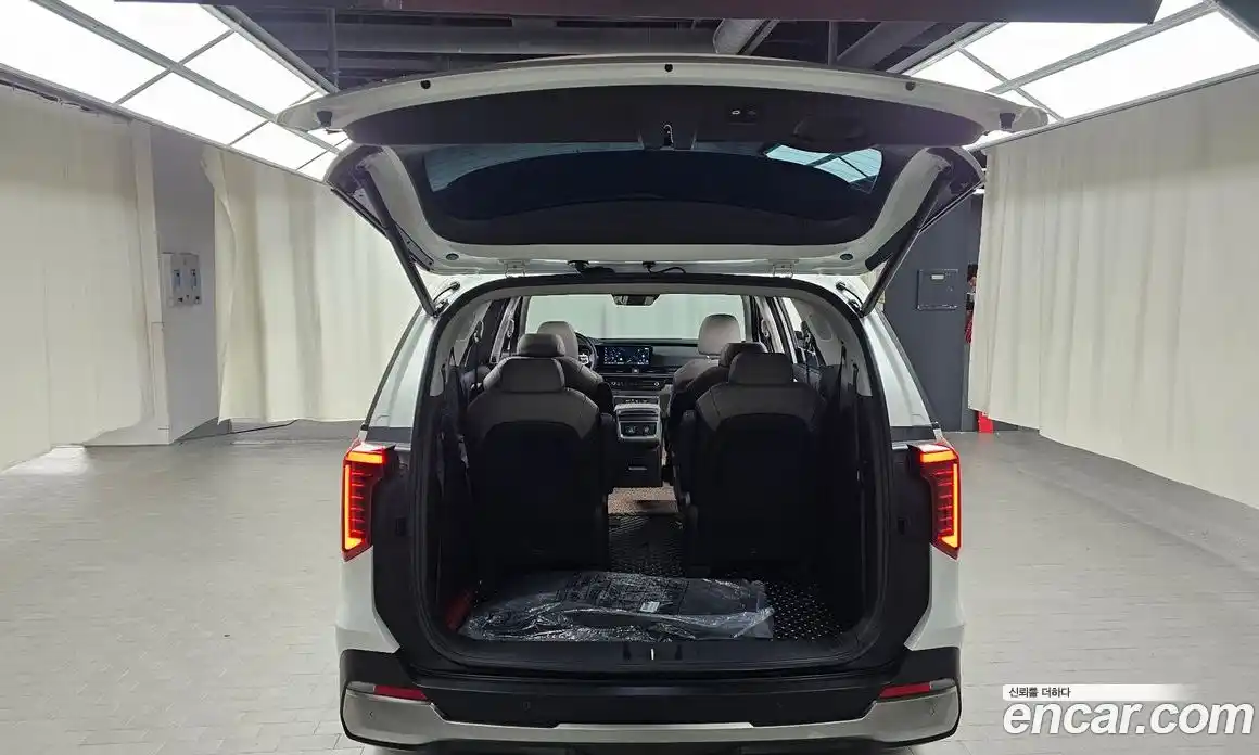 Kia Canival 2025 2.2 Автомат в Москве № 15401, фото 18