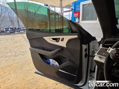 Audi Q8 2023 3.0 Автомат в Москве № 155693, миниатюра 10