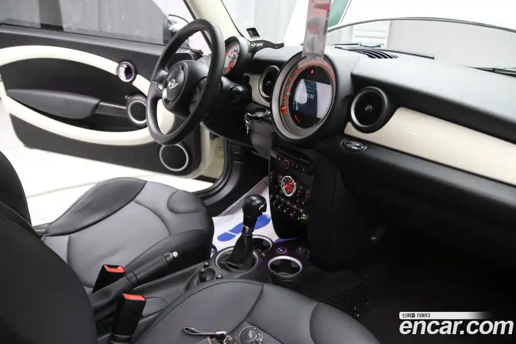 Mini Clubman 2013 2.0 Автомат в Москве № 156514, фото 13