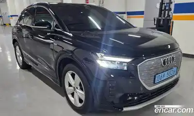 Audi Q4 e-tron 2023 Автомат в Москве № 156808, миниатюра 2
