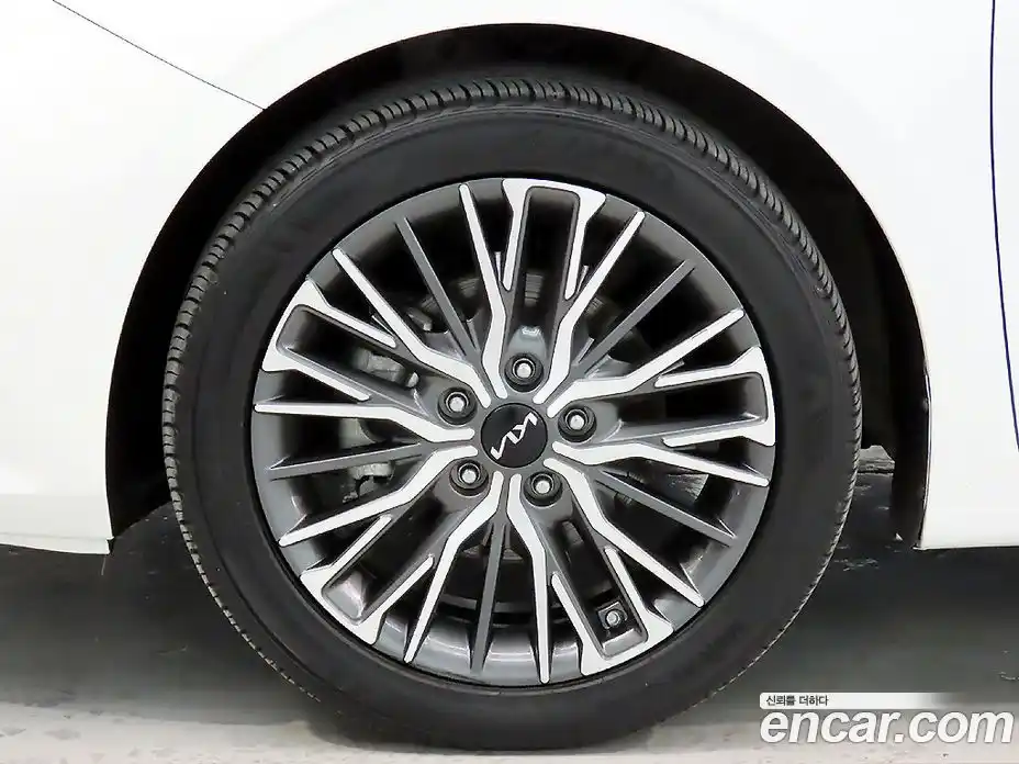 Kia K3 2022 1.6 Автомат в Москве № 158103, фото 20