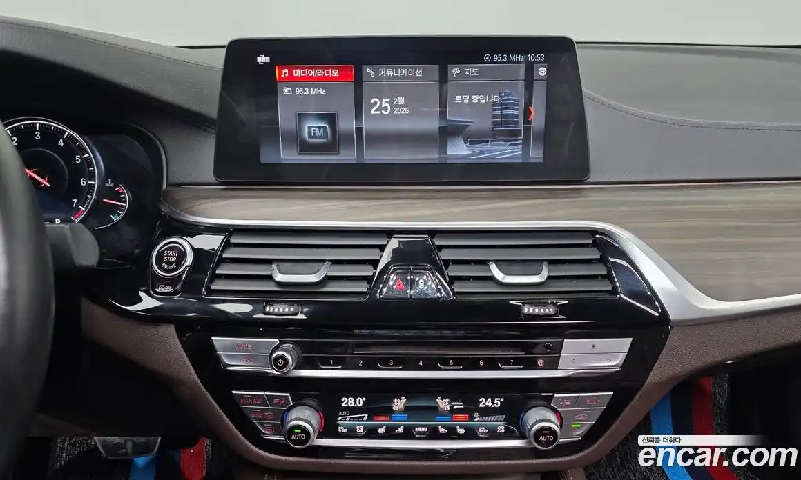 BMW 5-Series 2018 2.0 Автомат в Москве № 158159, фото 15