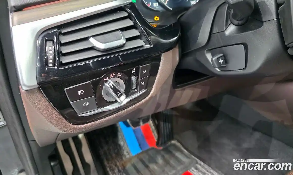 BMW 5-Series 2018 2.0 Автомат в Москве № 158159, фото 8