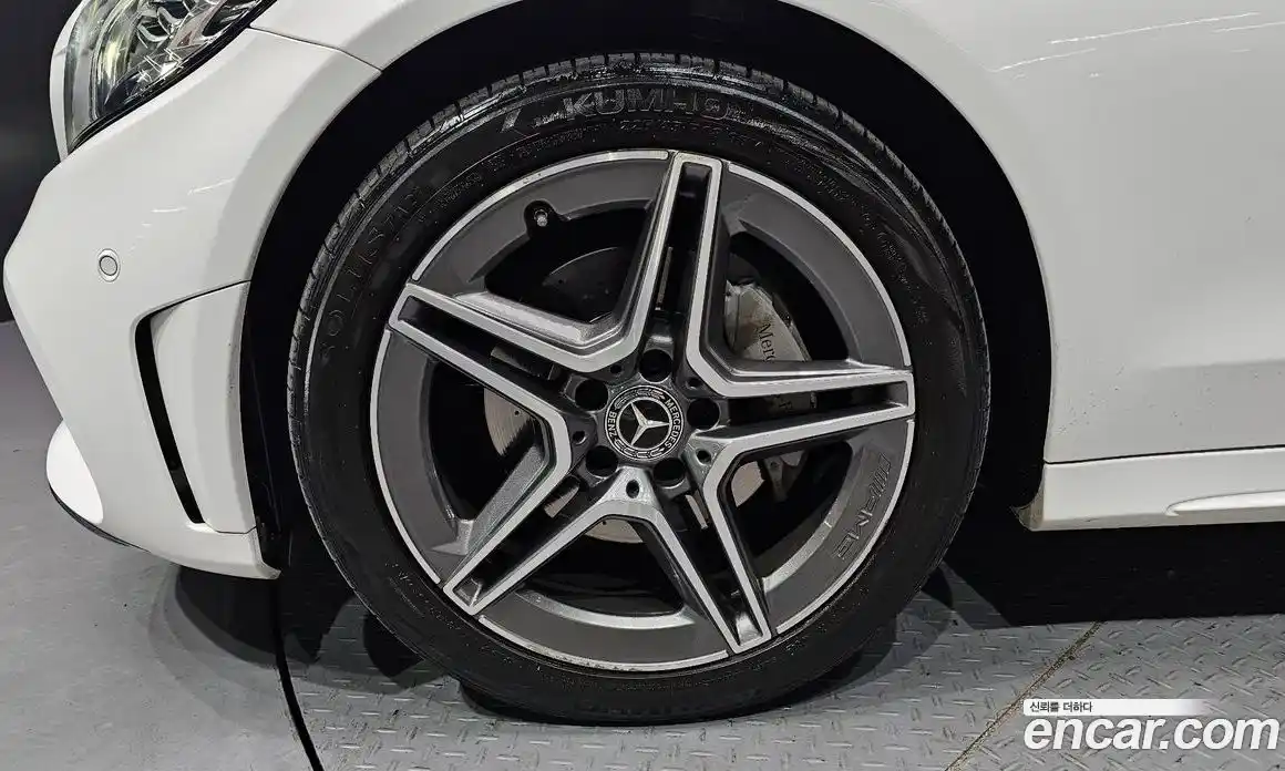 Mercedes-Benz C-Class 2019 1.9 Автомат в Москве № 160459, фото 13