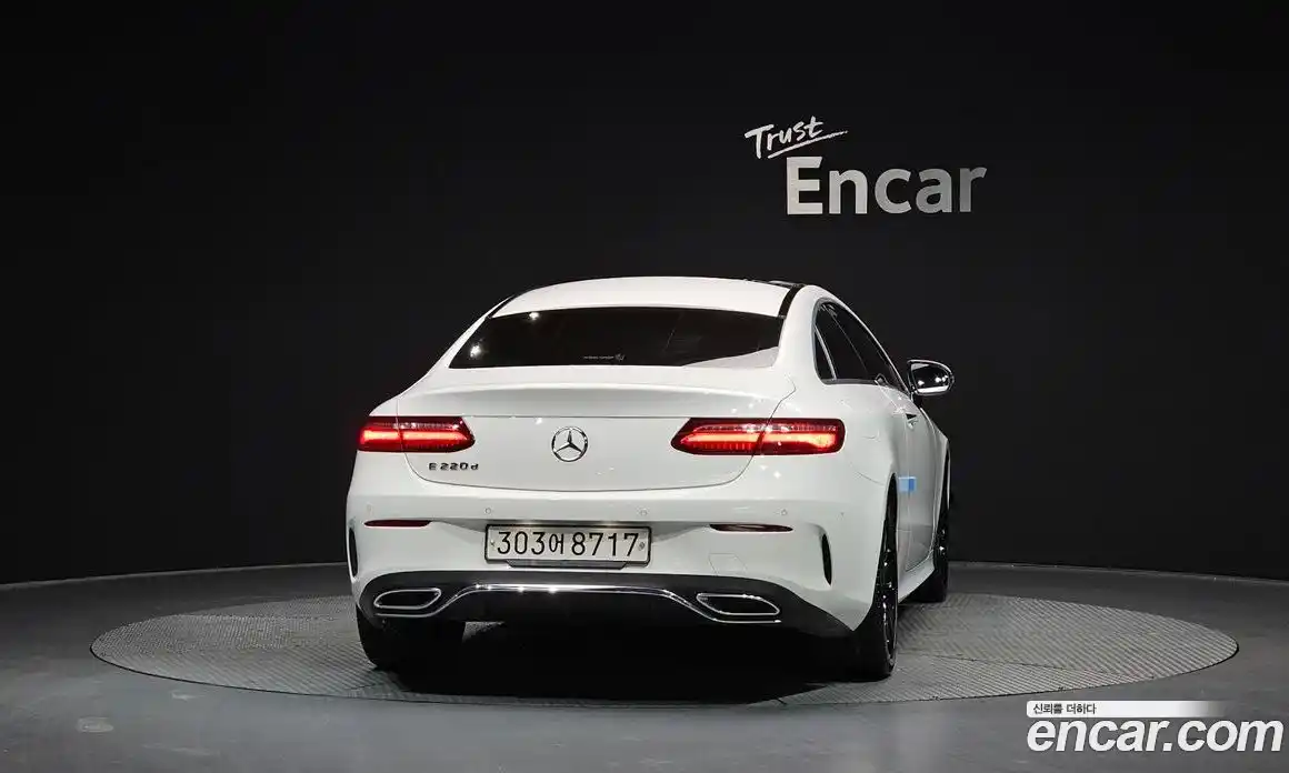 Mercedes-Benz E-Class 2020 1.9 Автомат в Москве № 160767, фото 14