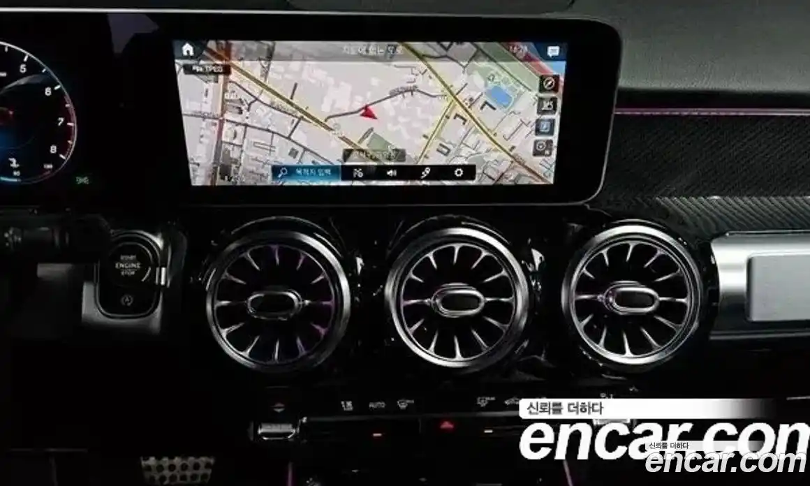 Mercedes-Benz GLB-Class 2020 2.0 Автомат в Москве № 160963, фото 14