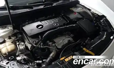 Mercedes-Benz GLB-Class 2020 2.0 Автомат в Москве № 160963, миниатюра 6