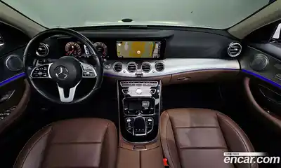 Mercedes-Benz E-Class, 2020